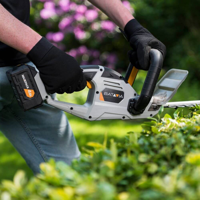 Load image into Gallery viewer, 18V Cordless Hedge Trimmer 560mm