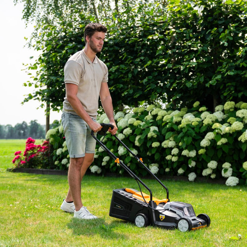 Laden Sie das Bild in Galerie -Viewer, 18V Akku-Rasenmäher 32 cm
