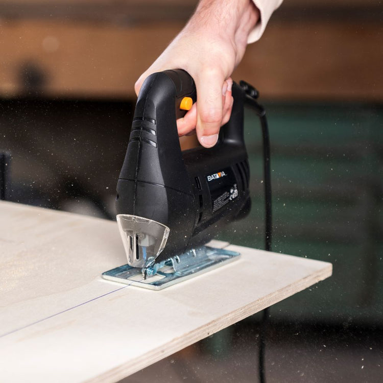 How to Cut Straight with a Jigsaw – Tips with Batavia Tools
