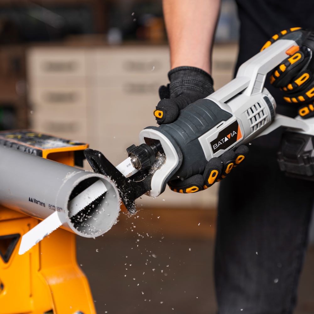 18V Cordless Reciprocating Saw