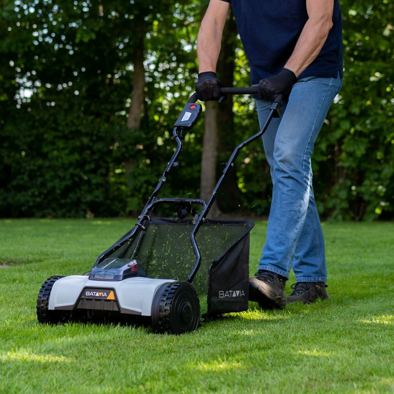 Load image into Gallery viewer, Cordless Cylinder Mower 18V
