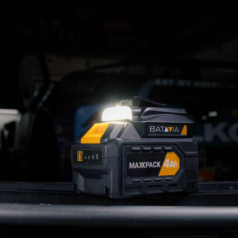 18V USB Accu Adapter met Zaklamp