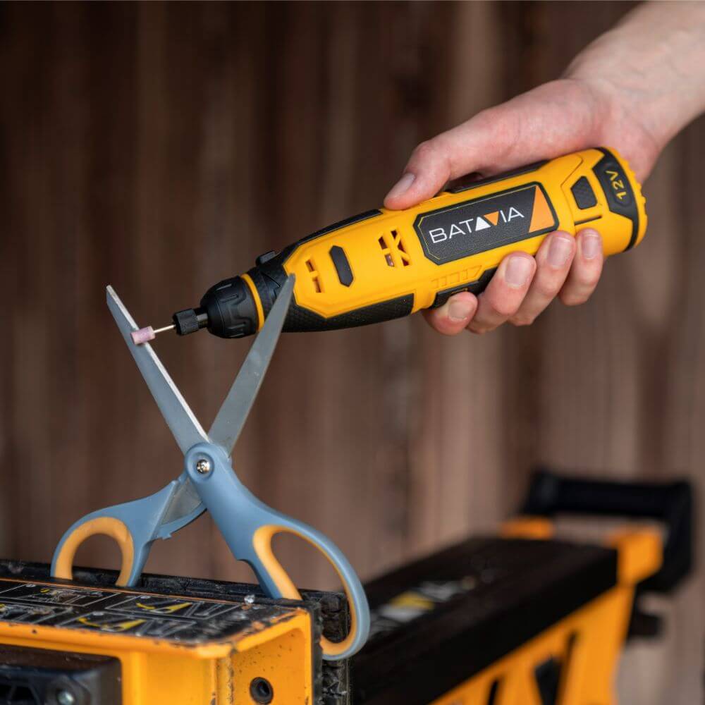 Herramienta Multiusos 12V de Batería