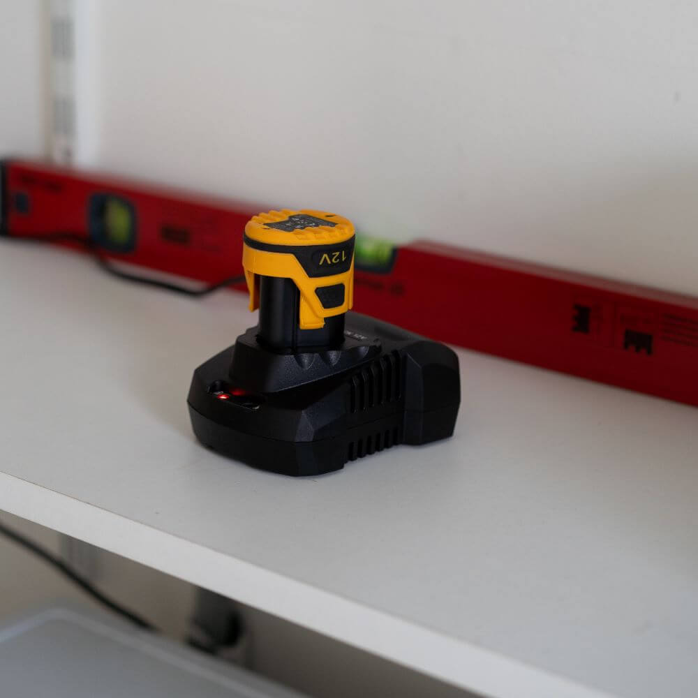 Cargador Rápido 12V / 2.4A - Para Fixxpack 1.0