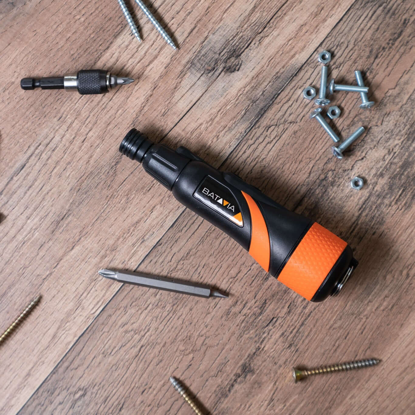 Atornillador 3.6V de Batería Con Estuche | Incl. puntas de 44 piezas