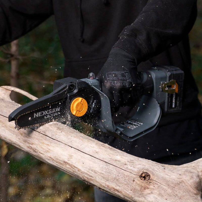 Load image into Gallery viewer, Nexxsaw® Cordless Compact Chainsaw Brushless 18V 7&#39;&#39;
