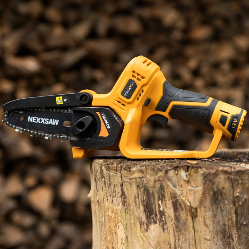Load image into Gallery viewer, Cordless Mini Chainsaw 12V 154mm set
