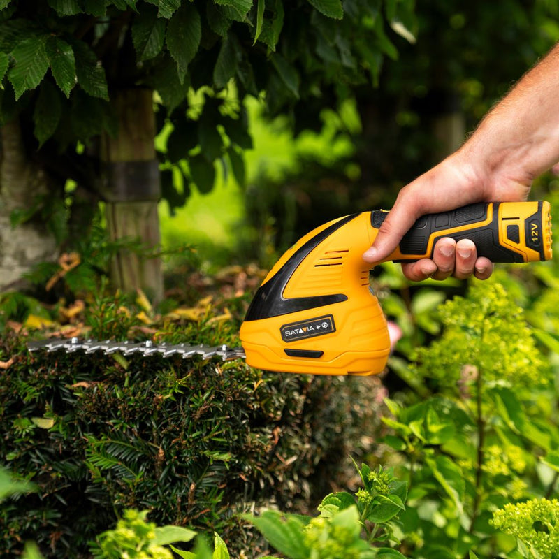 Load image into Gallery viewer, Grass/Hedge Trimmer 12V
