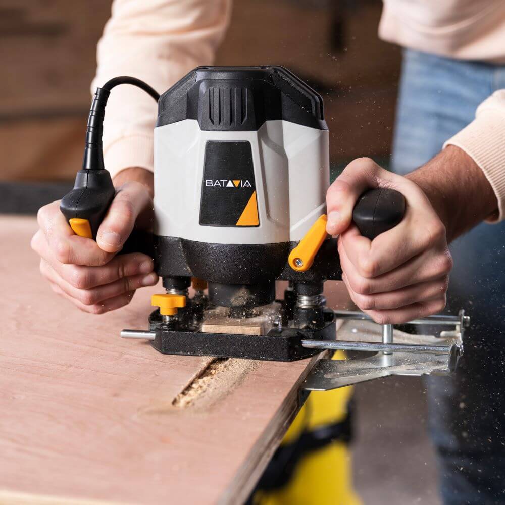 1200W Plunge Router
