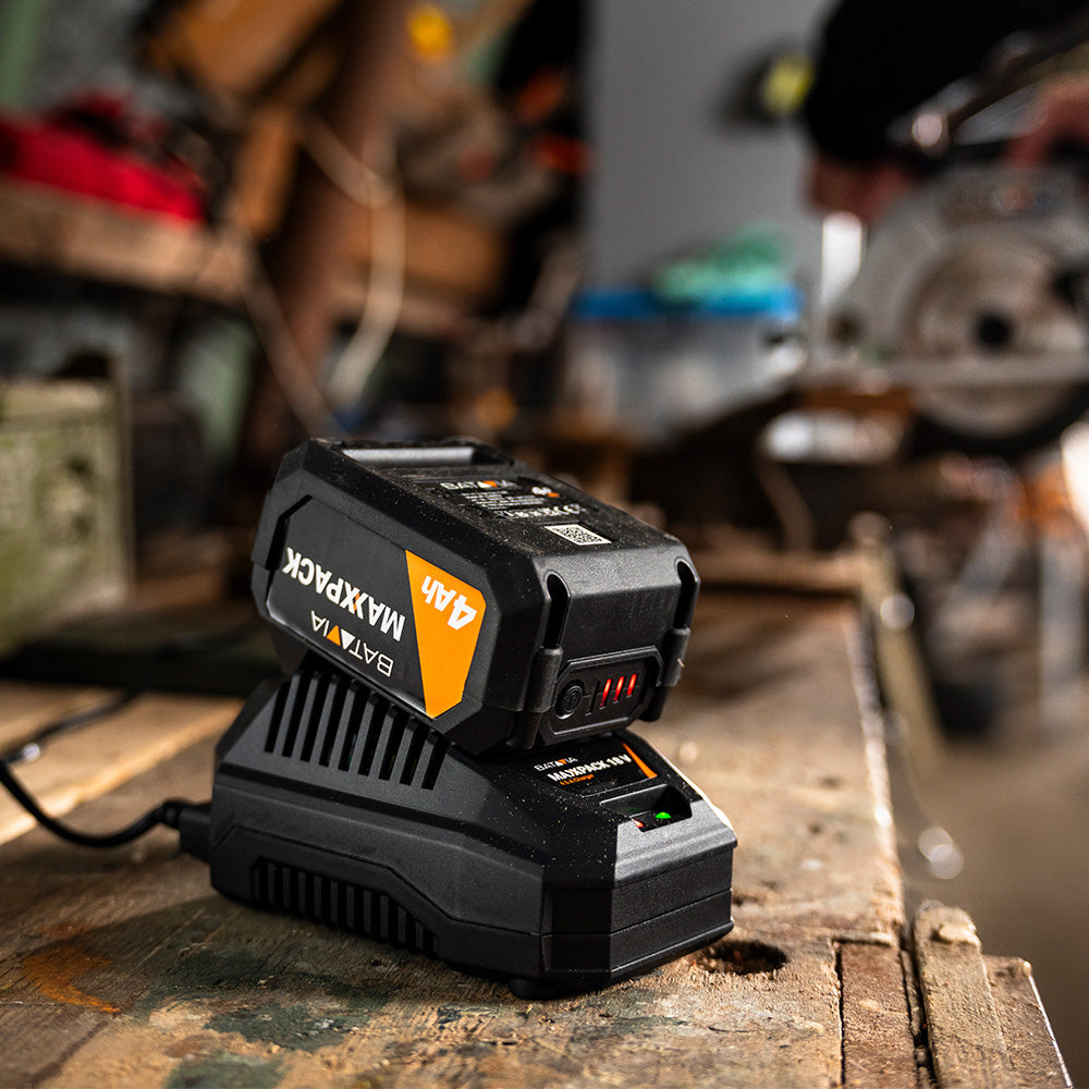 18V 4.5A Fast Charger