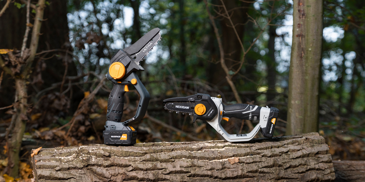 A WARM DECEMBER GIFT HELPS WITH EVERY JOB!